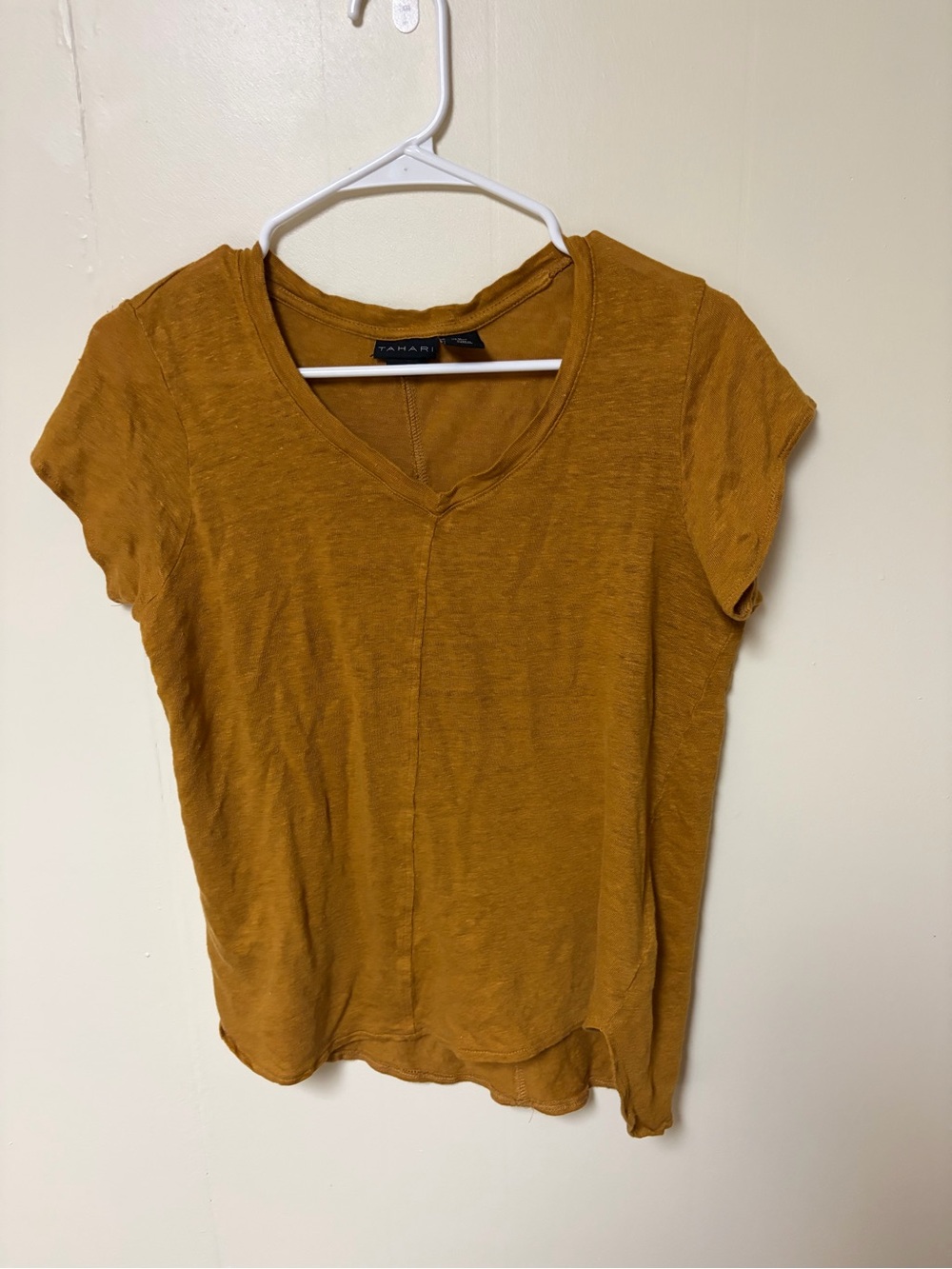 Tahari Mustard Short Sleeve V-Neck Tee